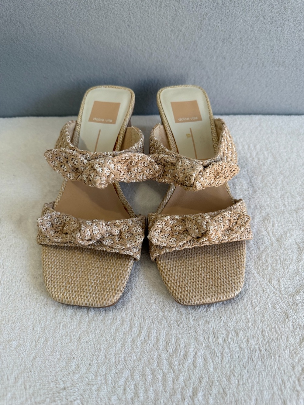 Dolce Vita Sandal Block Round Heel s7 Women’s Beige Open Toe